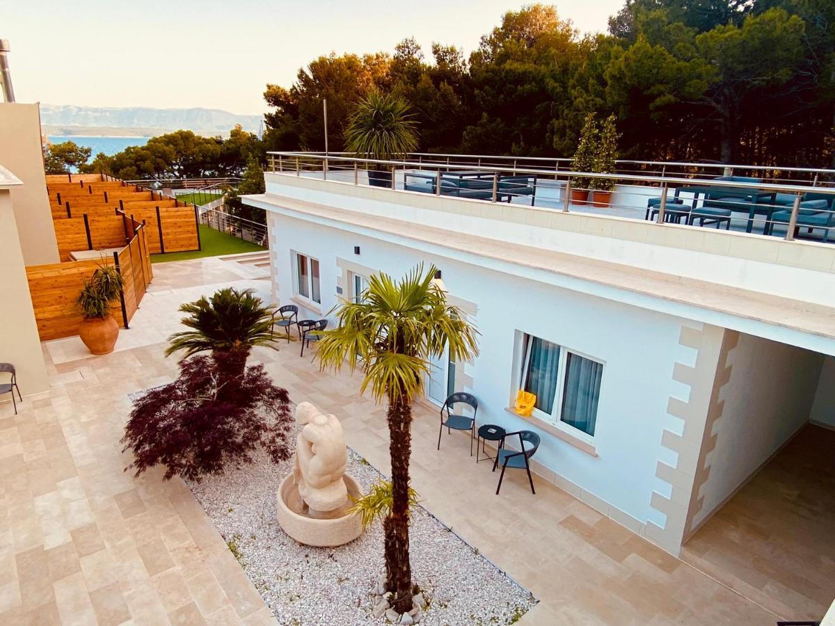 Zlatni Rat Beach Resort 波尔 外观 照片