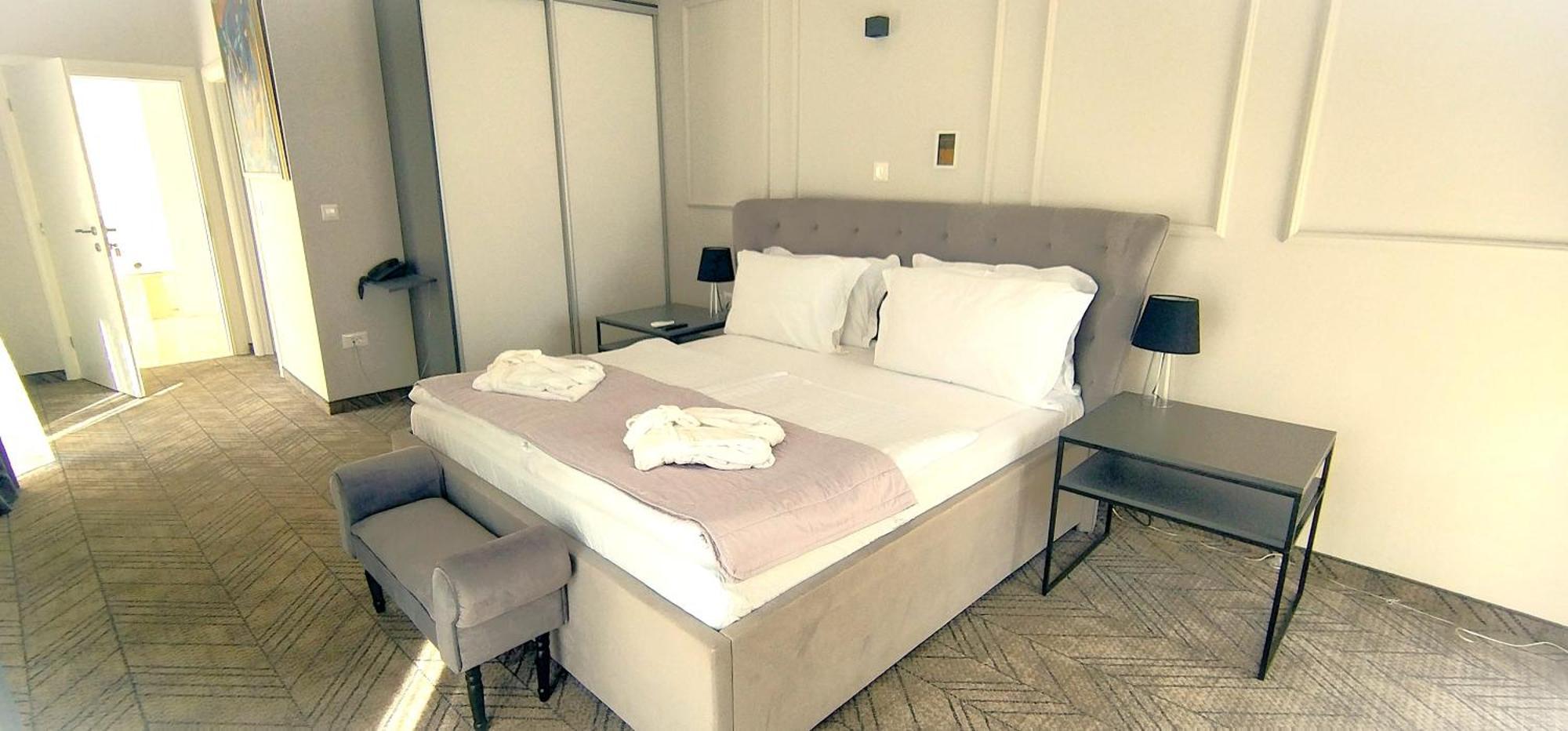 Zlatni Rat Beach Resort 波尔 外观 照片